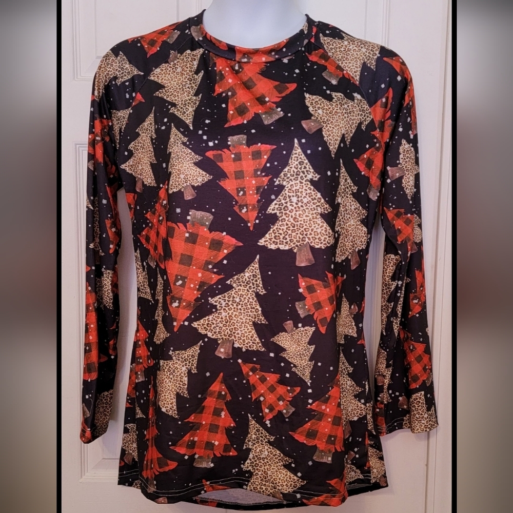 #291 Holiday Xmas Tree Long Sleeve Crewneck Top.NWOT Size:XL